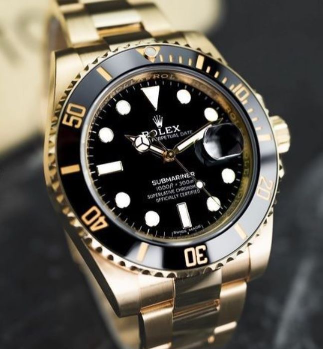 Submariner Date in yellow gold